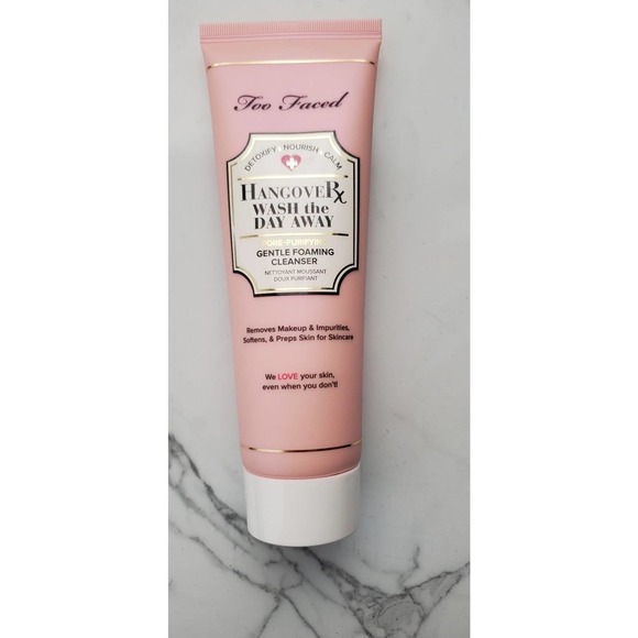 Too Faced Hangover Rx Wash The‎ Day Away - Picture 2 of 6